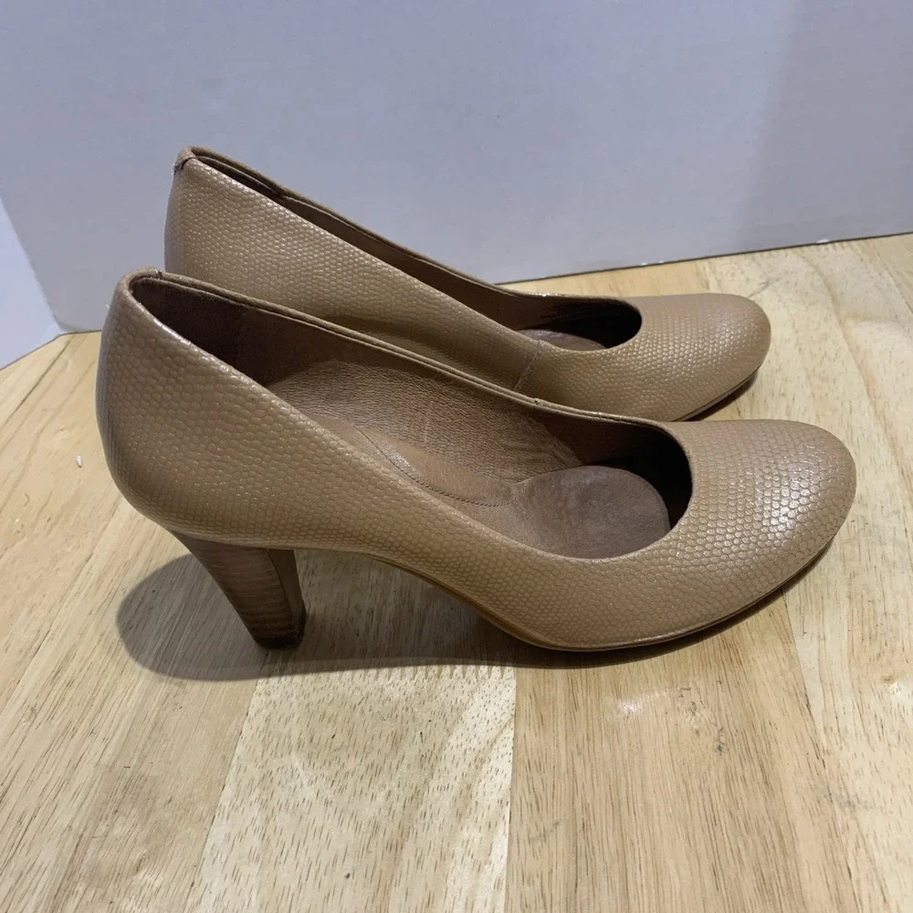 NURTURE BY LAMAZE MARJORRIE LEATHER HEELS. WOMENS‎ SIZE 6.5M